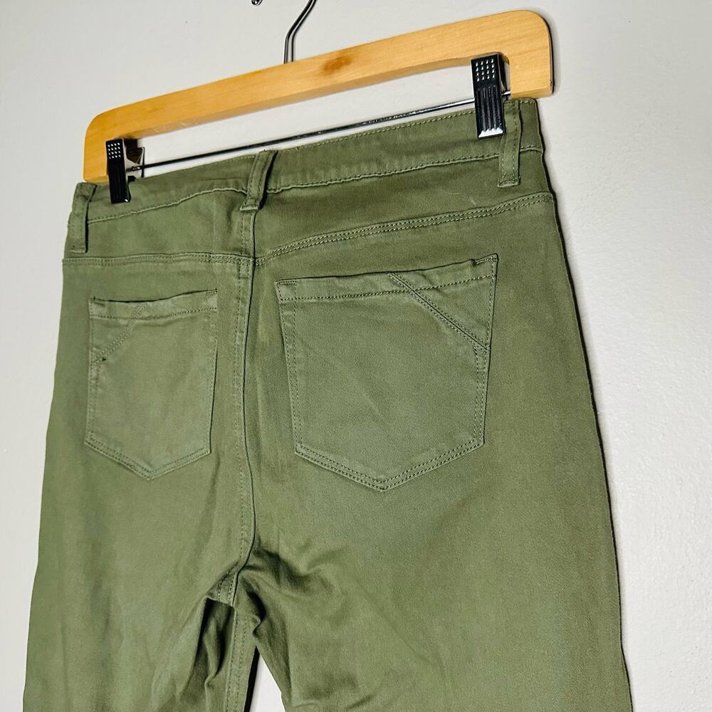FAITH OVER FEAR Women's Army Green Distressed Skinny Jeans Size Small - Picture 4 of 10